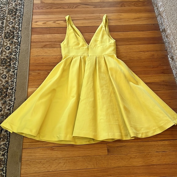 Gorgeous JCREW Dress! NWT 💛 Size 2 - Picture 4 of 8
